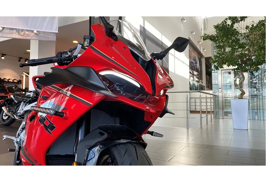 QJMOTOR SRK 921 RR 921 см³ (129 л.с.) (129) 921 Красный в АВИЛОН. Слайд №12