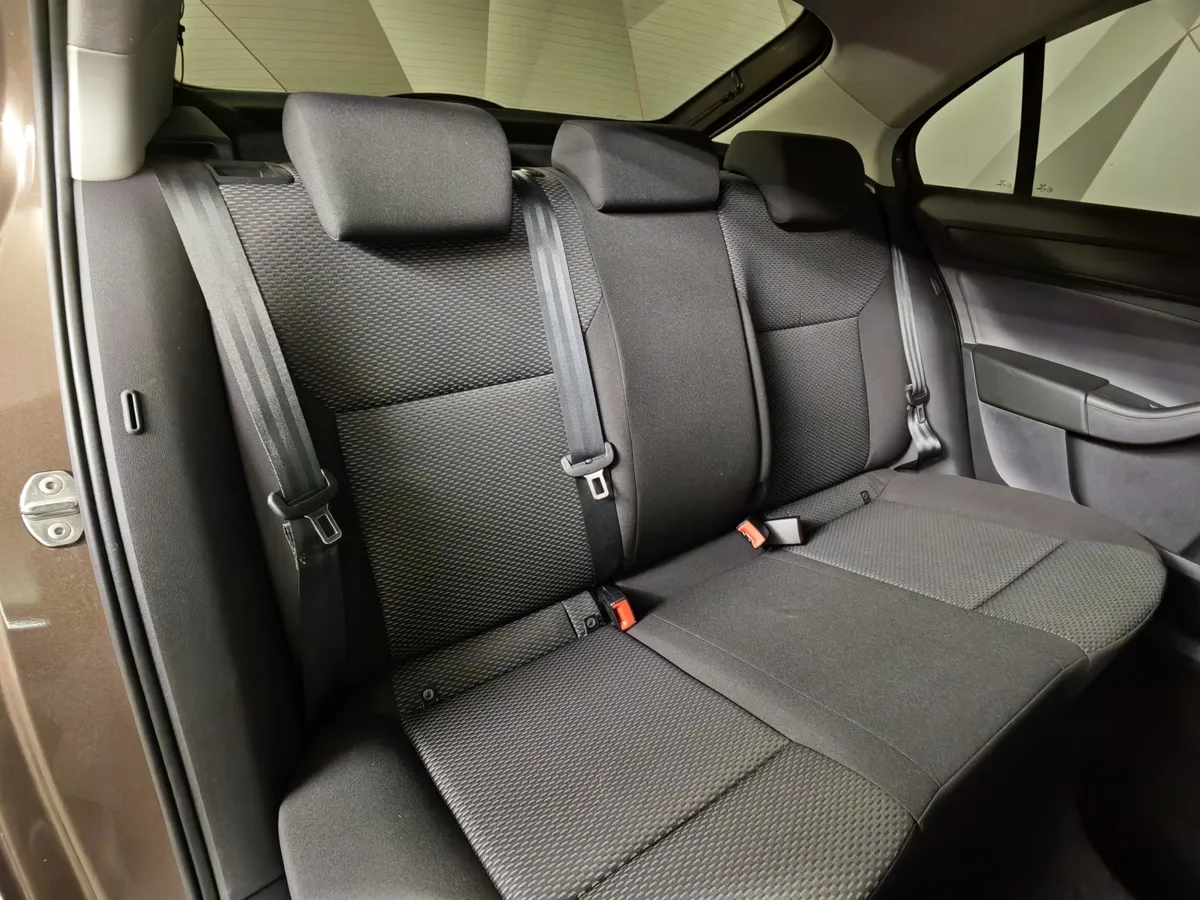 Volkswagen Polo 1.6 MPI AT (110 л.с.) Respect Коричневый в АВИЛОН. Слайд №17