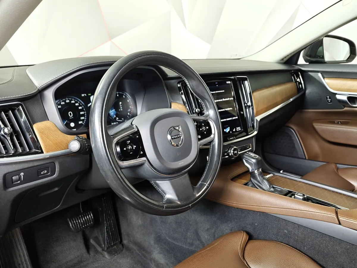 Volvo S90 2.0 T4 Drive-E AT (190 л.с.) Inscription Коричневый в АВИЛОН. Слайд №19