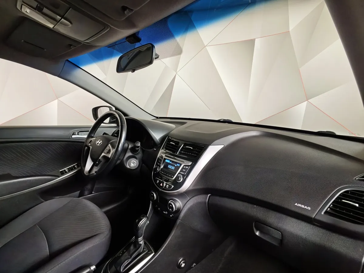 Hyundai Solaris 1.6 AT (123 л.с.) Elegance Серебристый в АВИЛОН. Слайд №13
