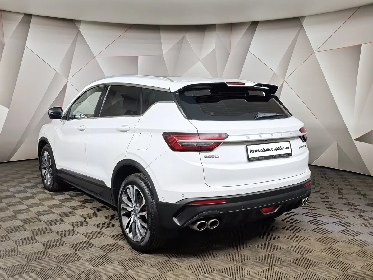Geely Coolray 1.5T 7DCT 2WD (150 л.с.) Flagship Sport Белый в АВИЛОН. Слайд №4