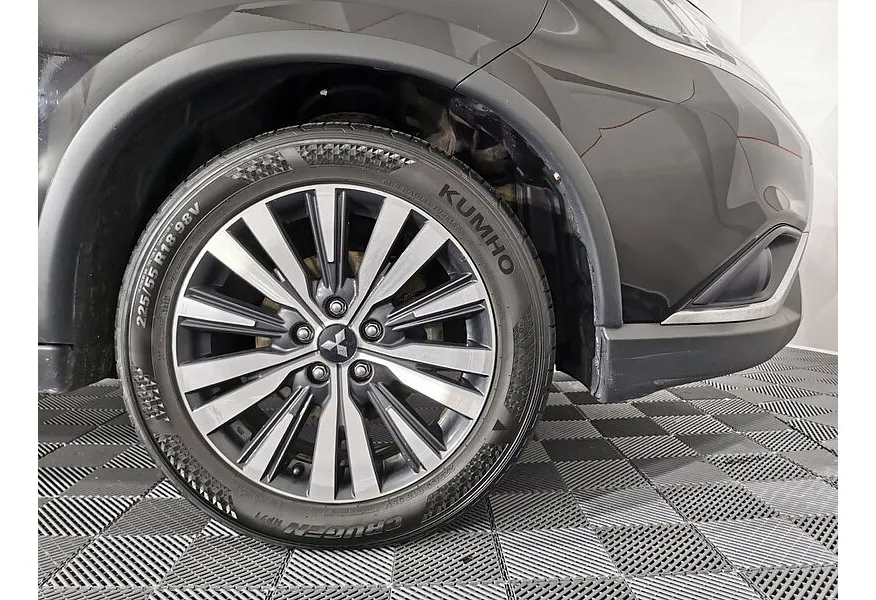 АВИЛОН - Mitsubishi Outlander 2.0 CVT (146 л.с.) Черный - slide 17