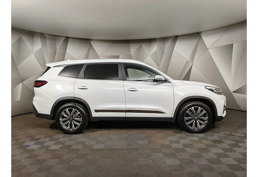 Chery Tiggo 8 2.0T CVT (170 л.с.) Prestige Белый в АВИЛОН. Слайд №4