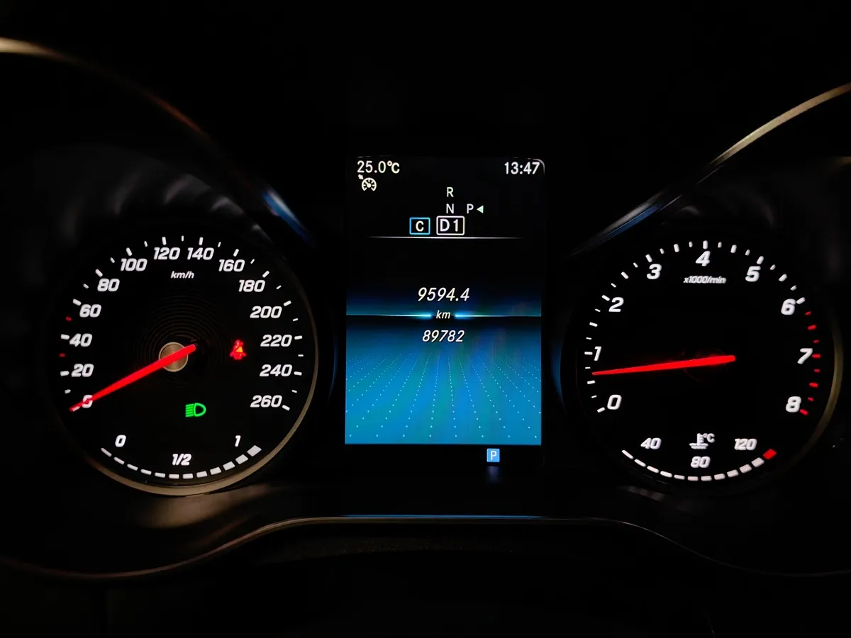 Mercedes-Benz C-Класс C 180 9G-TRONIC (150 л.с.) Avantgarde Черный в АВИЛОН. Слайд №18
