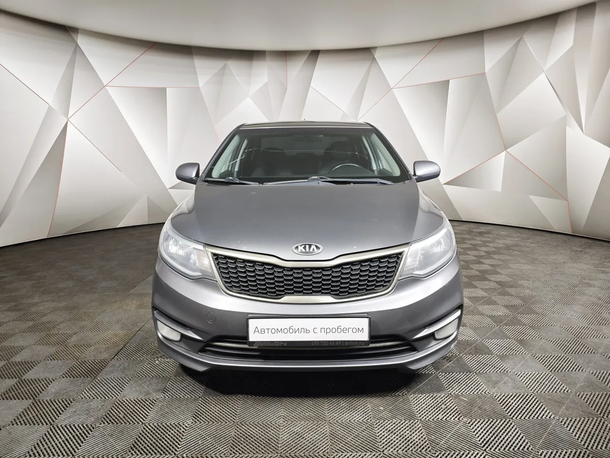Kia Rio 1.4 MT (107 л.с.) Comfort Серый в АВИЛОН. Слайд №7