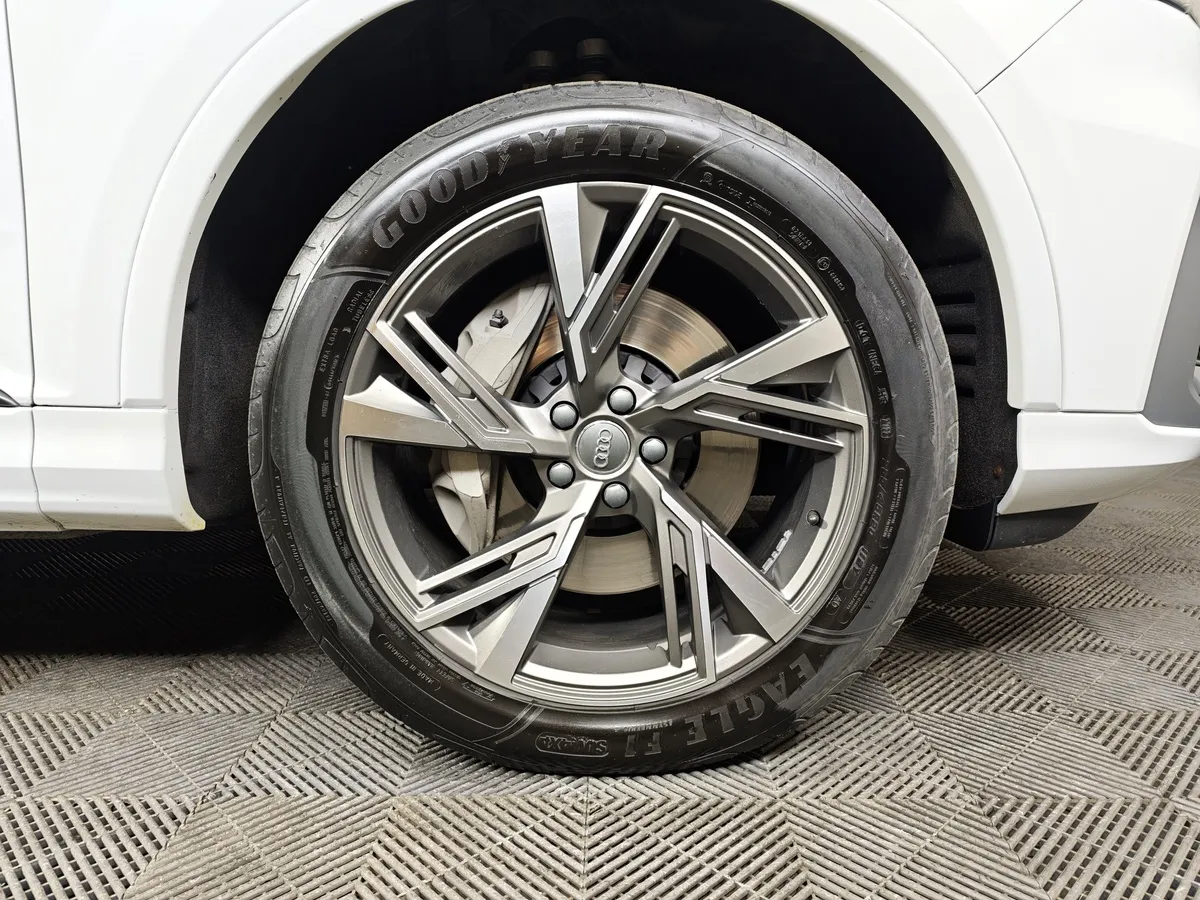 Audi Q7 3.0 TFSI Tiptronic quattro (249 л.с.) Белый в АВИЛОН. Слайд №9