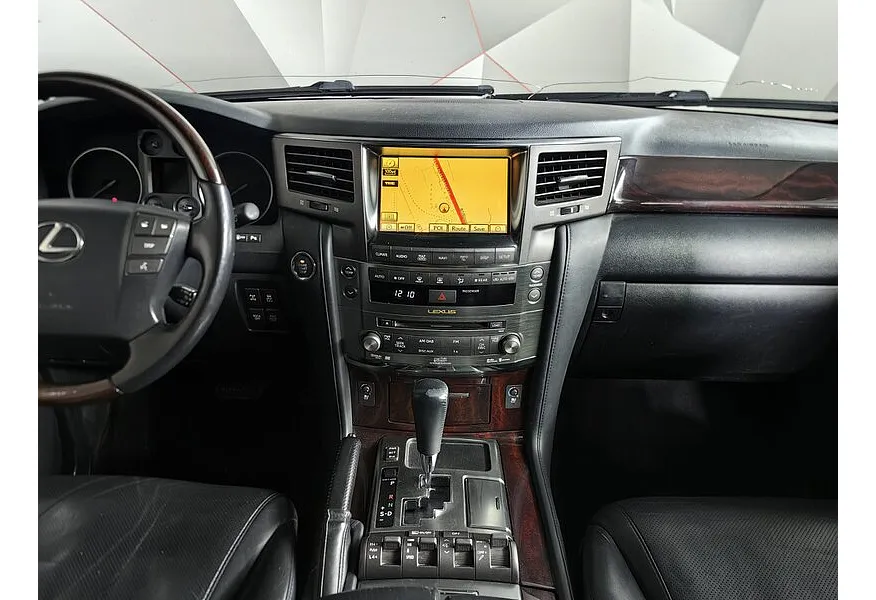 Lexus LX 570 AT (367 л.с.) Черный в АВИЛОН. Слайд №13