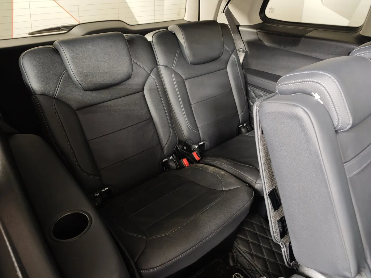 Mercedes-Benz GLS 400 4MATIC 9G-TRONIC (333 л.с.) Особая серия Черный в АВИЛОН. Слайд №23