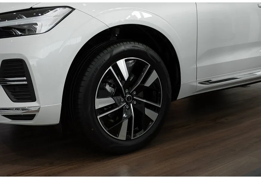 Volvo XC60 2.0 AT AWD (264 л.с.) Luxury Edition Белый в АВИЛОН. Слайд №14