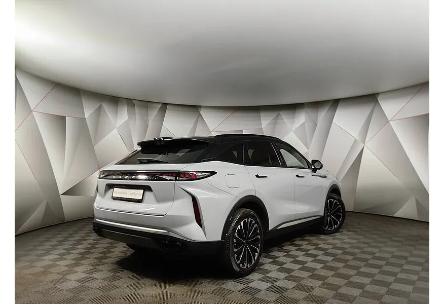 EXEED RX 2.0T DCT 4WD (249 л.с.) Platinum Серый в АВИЛОН. Слайд №2