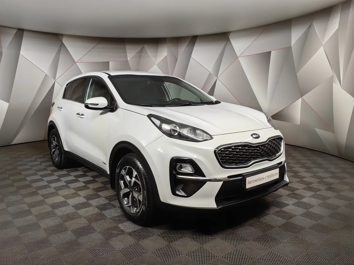 Kia Sportage 2.0 MPI AT 4WD (150 л.с.) Comfort Белый в АВИЛОН. Слайд №3