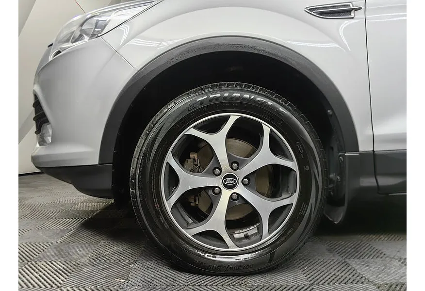 Ford Kuga 1.6 EcoBoost MT (150 л.с.) Trend Серебристый в АВИЛОН. Слайд №19