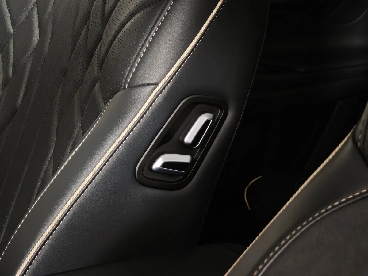 JAECOO J8 2.0 DCT 4WD (249 л.с.) Комфорт Белый в АВИЛОН. Слайд №23