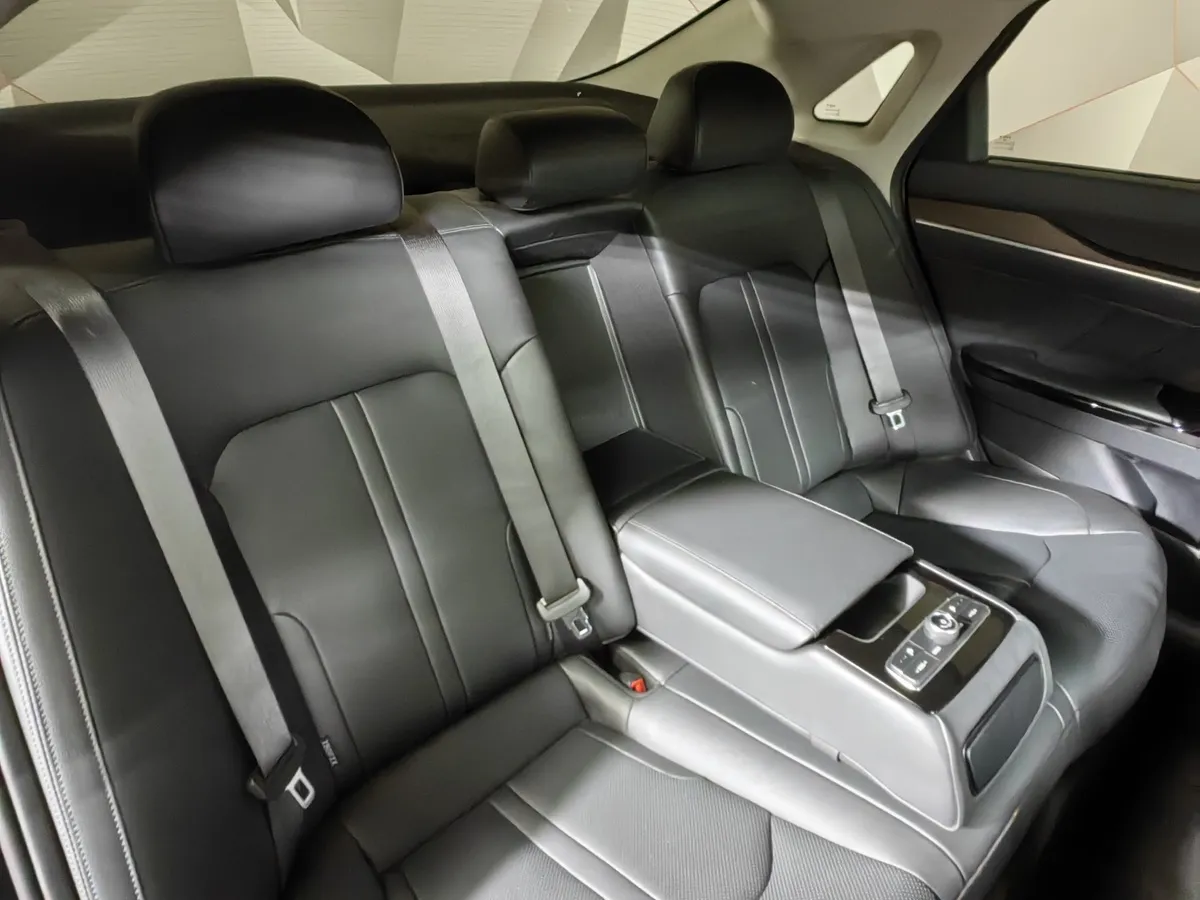 Kia K5 2.5 GDI AT 2WD (194 л.с.) Luxe Черный в АВИЛОН. Слайд №17