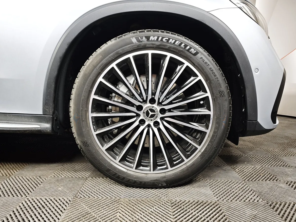 Mercedes-Benz GLC 200 4MATIC 9G-TRONIC (204 л.с.) Серый в АВИЛОН. Слайд №9