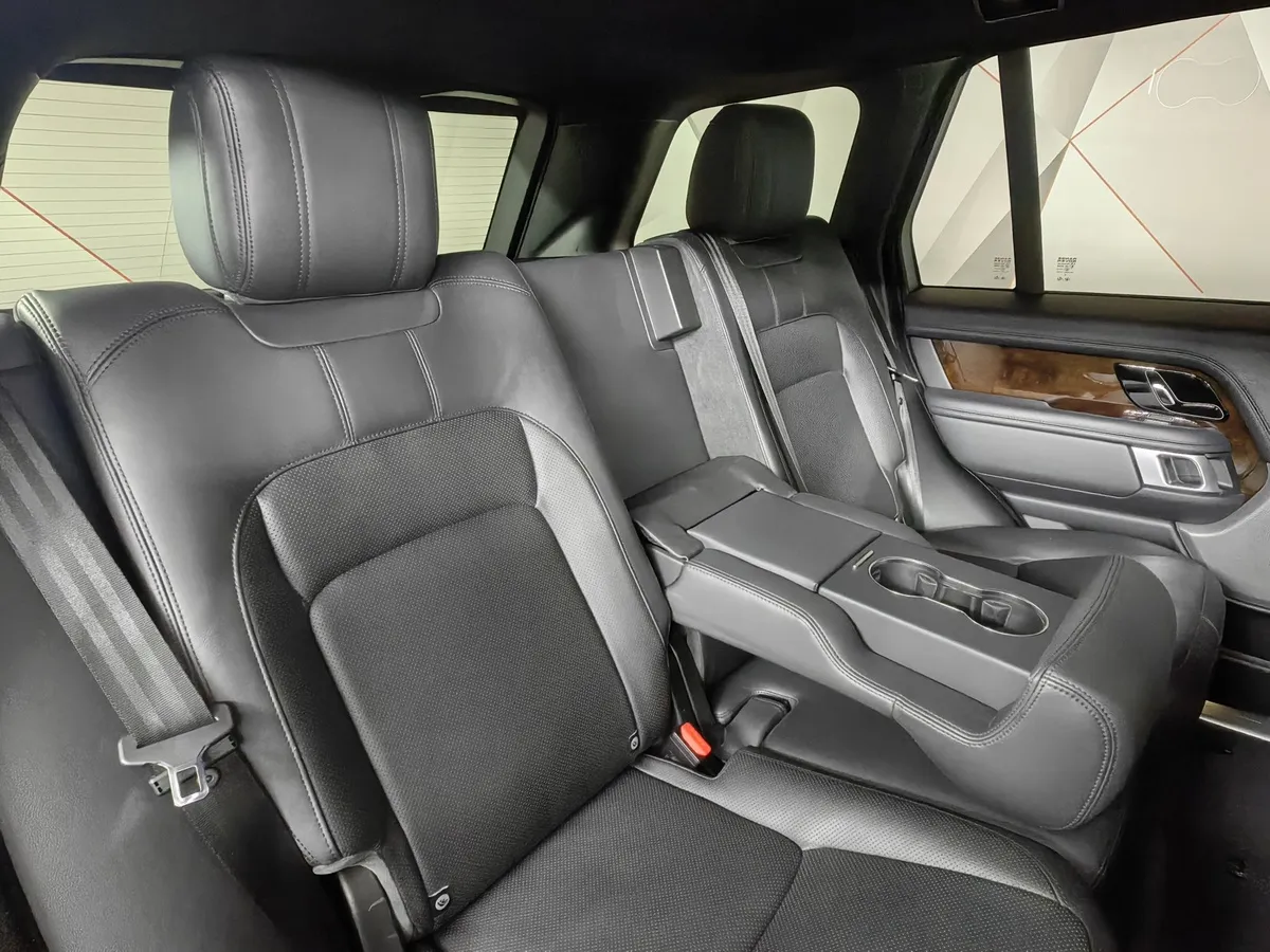 Land Rover Range Rover 3.0 TDV6 AT AWD (249 л.с.) HSE Черный в АВИЛОН. Слайд №16