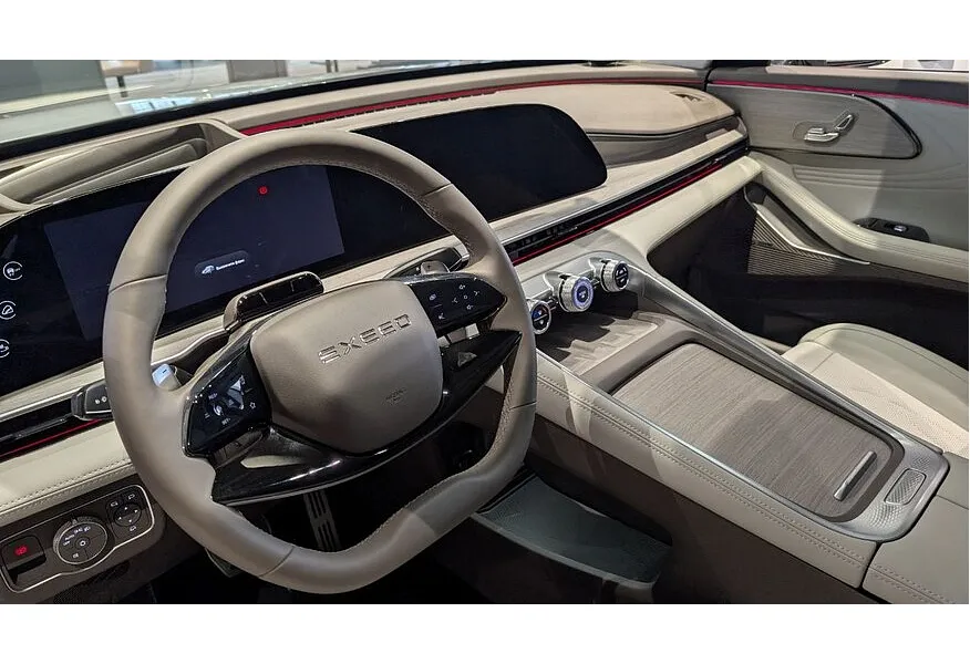 EXEED RX 2.0T 8AT 4WD (249 л.с.) Flagship Серый в АВИЛОН. Слайд №11