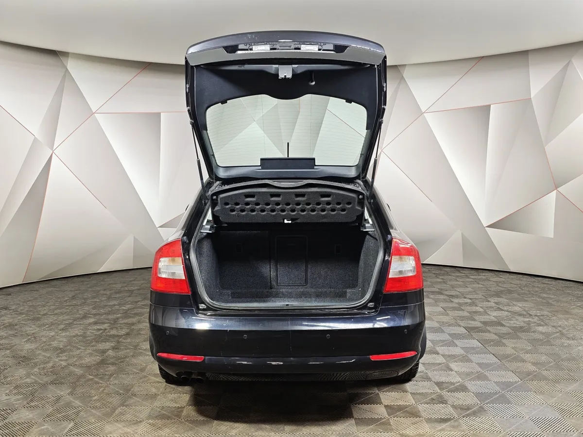 Skoda Octavia 1.4 TSI DSG (122 л.с.) Черный в АВИЛОН. Слайд №12