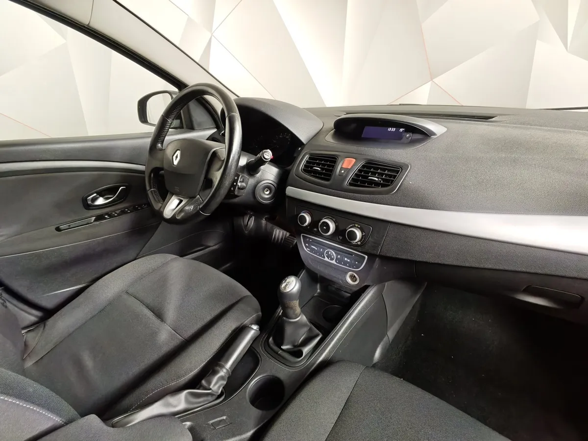 Renault Megane 1.6 MT (106 л.с.) Черный в АВИЛОН. Слайд №13