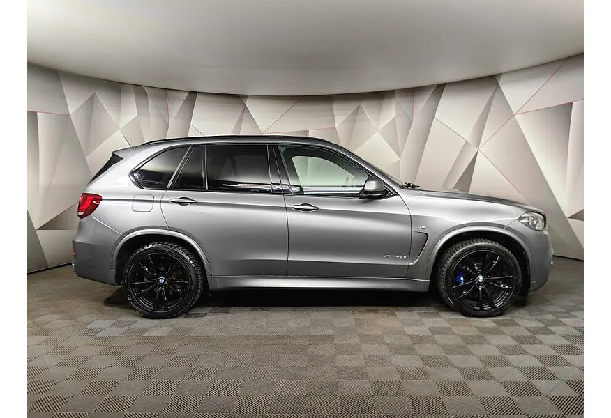BMW X5 xDrive40d Steptronic (313 л.с.) M Sport (Локальная сборка) Серый в АВИЛОН. Слайд №6