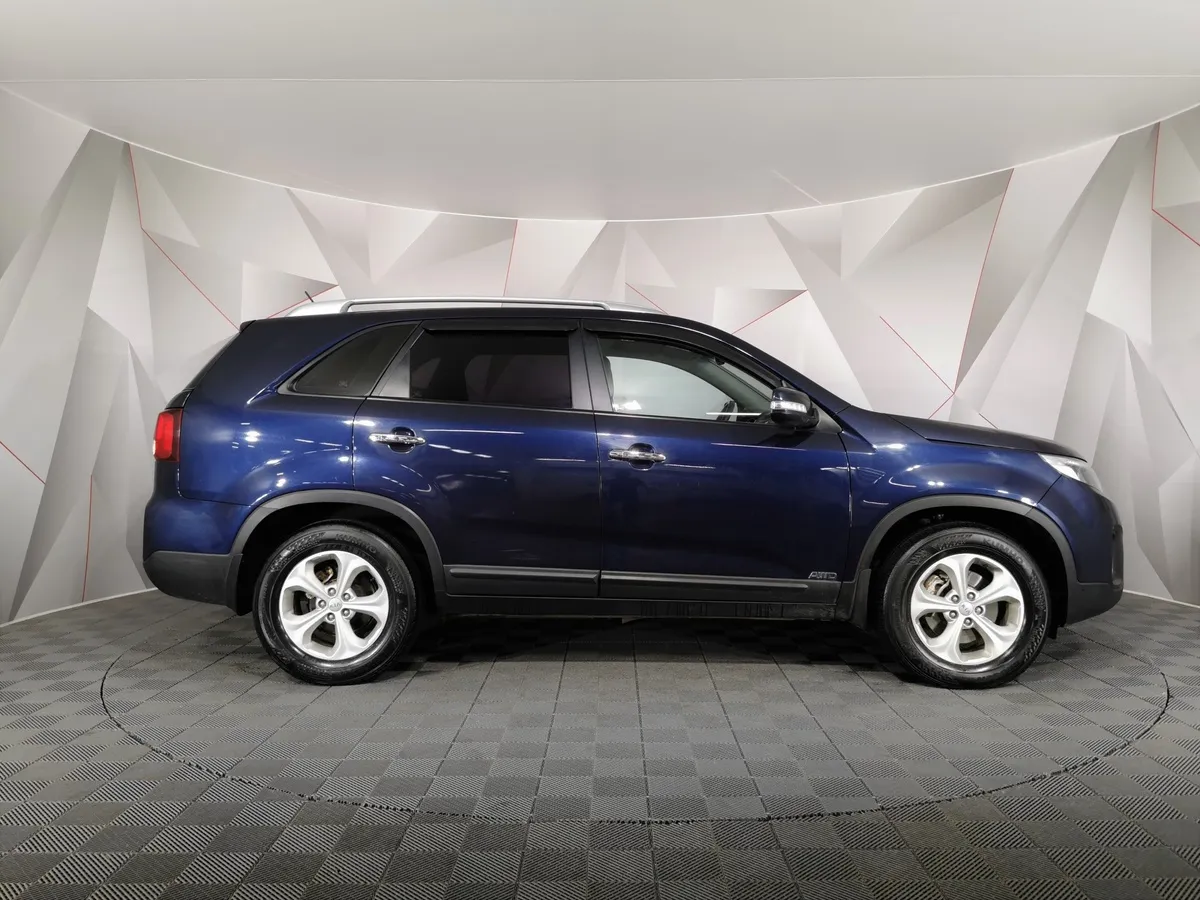 Kia Sorento 2.2 CRDi AT AWD (200 л.с.) Luxe Синий в АВИЛОН. Слайд №6
