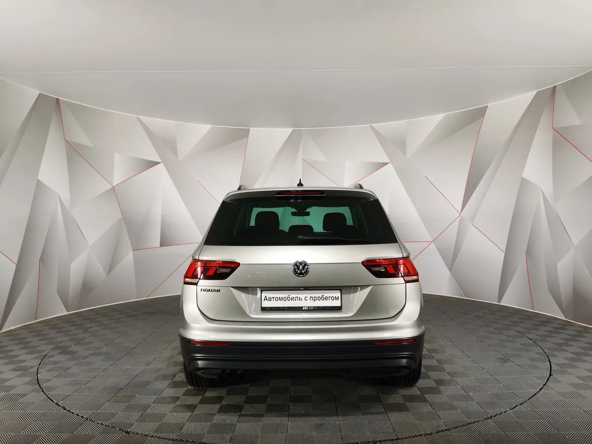 Volkswagen Tiguan 1.4 TSI BlueMotion DSG (150 л.с.) Comfortline Серый в АВИЛОН. Слайд №8