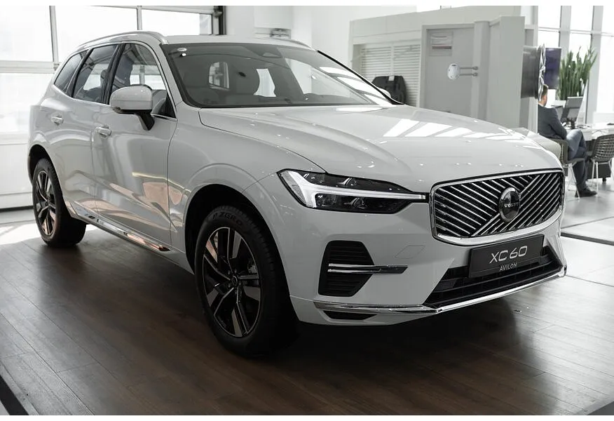 Volvo XC60 2.0 AT AWD (264 л.с.) Luxury Edition Белый в АВИЛОН. Слайд №2