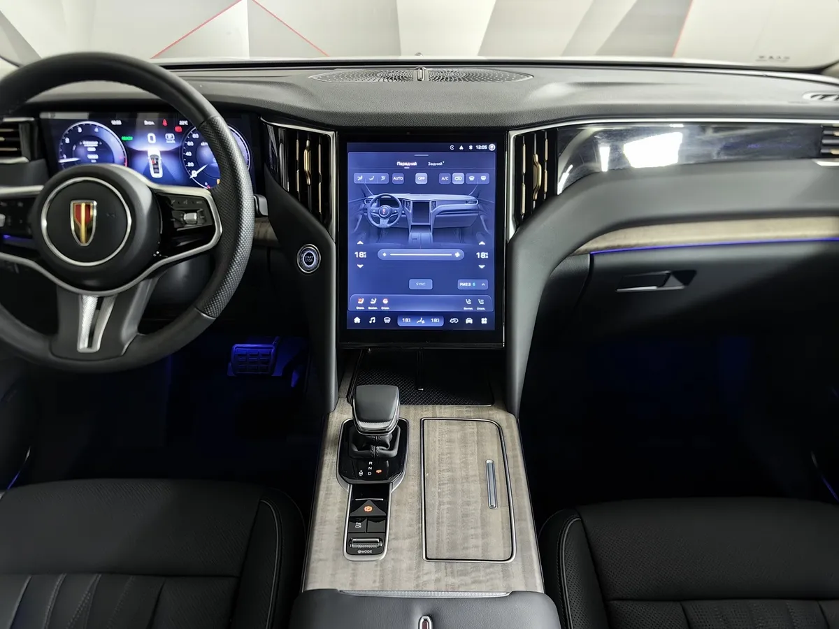 Hongqi HS7 2.0T 8AT 4WD (245 л.с.) Делюкс Белый в АВИЛОН. Слайд №15