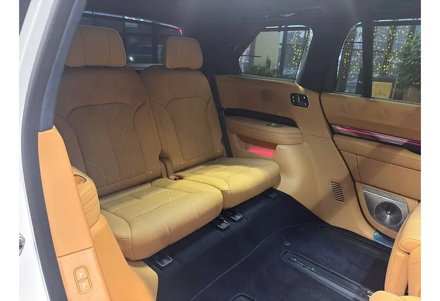 Zeekr 9X 2.0h AT 4WD (1177 л.с.) Max Белый в АВИЛОН. Слайд №16