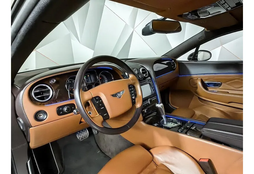 Bentley Continental GT 6.0 AT Twin Turbo (560 л.с.) Черный в АВИЛОН. Слайд №17