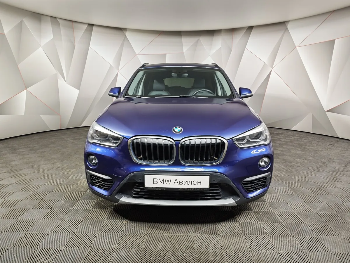 BMW X1 18d xDrive AT (150 л.с.) Advantage Plus (Локальная сборка) Синий в АВИЛОН. Слайд №3