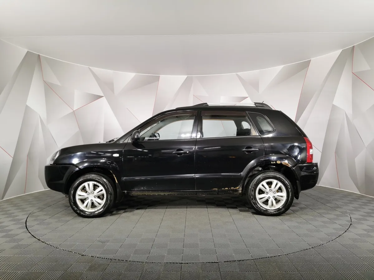Hyundai Tucson 2.0 AT (150 л.с.) Черный в АВИЛОН. Слайд №5