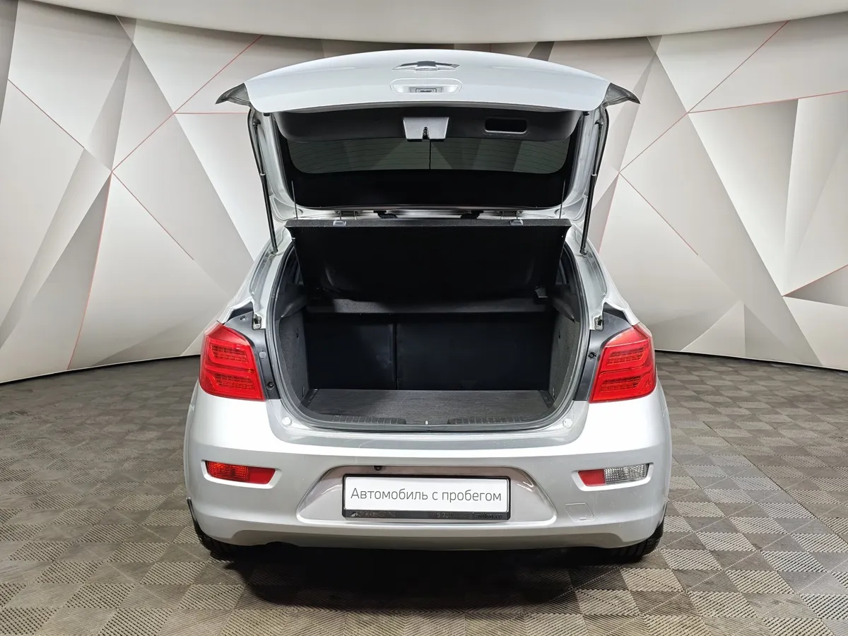 Chevrolet Cruze 1.6 MT (109 л.с.) Серебристый в АВИЛОН. Слайд №12
