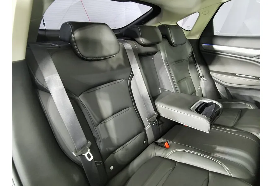 Geely Tugella 2.0 AT AWD (238 л.с.) Flagship Черный в АВИЛОН. Слайд №15