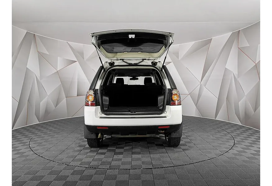 Land Rover Freelander 2.2 TD4 AT 4WD (150 л.с.) Белый в АВИЛОН. Слайд №12