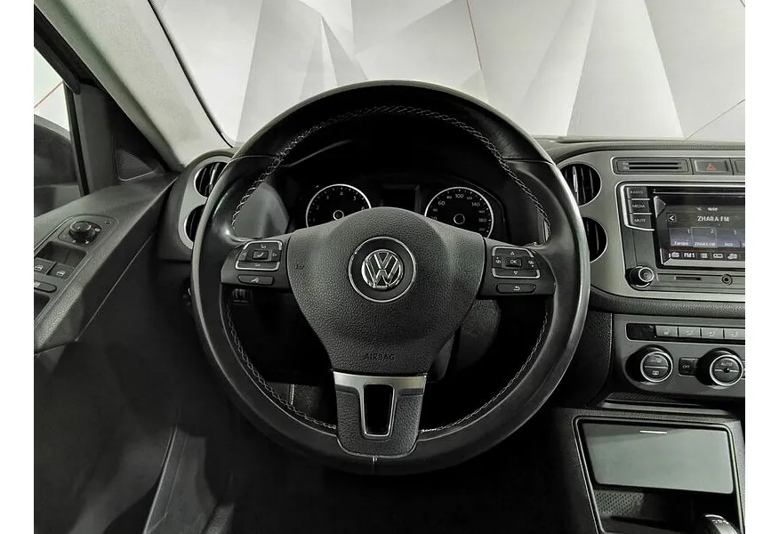 Volkswagen Tiguan 1.4 TSI BlueMotion DSG (150 л.с.) Avenue Серый в АВИЛОН. Слайд №11