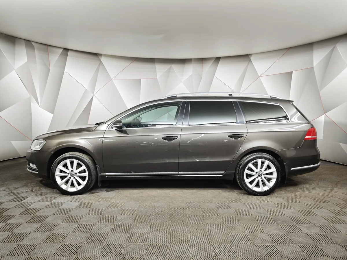 Volkswagen Passat 1.8 TSI DSG (152 л.с.) Коричневый в АВИЛОН. Слайд №5
