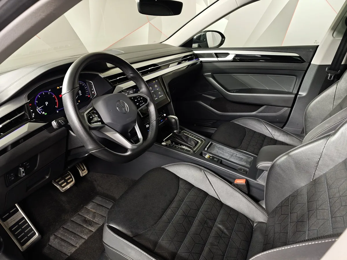 Volkswagen Passat CC 2.0 TSI 7DSG 2WD (220 л.с.) Серый в АВИЛОН. Слайд №19
