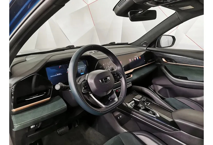 Geely Monjaro 2.0T 8AT 4WD (238 л.с.) Flagship Синий в АВИЛОН. Слайд №19