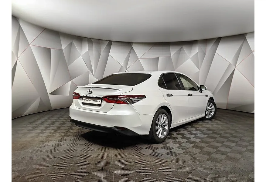 Toyota Camry 2.5 AT (206 л.с.) Ultimate Белый в АВИЛОН. Слайд №2