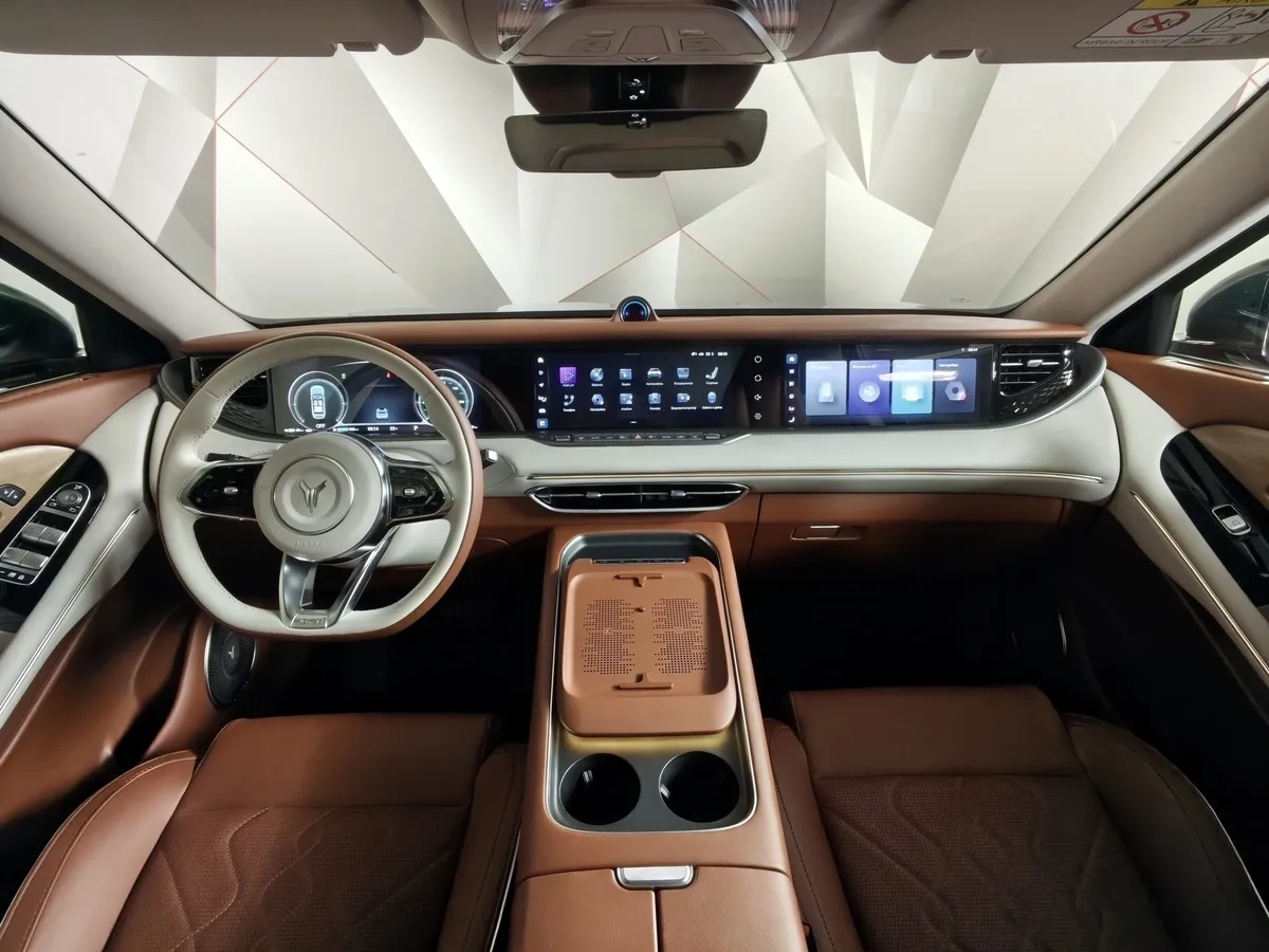 Voyah Free EVR 1.5 AT AWD (489 л.с.) Зеленый в АВИЛОН. Слайд №14