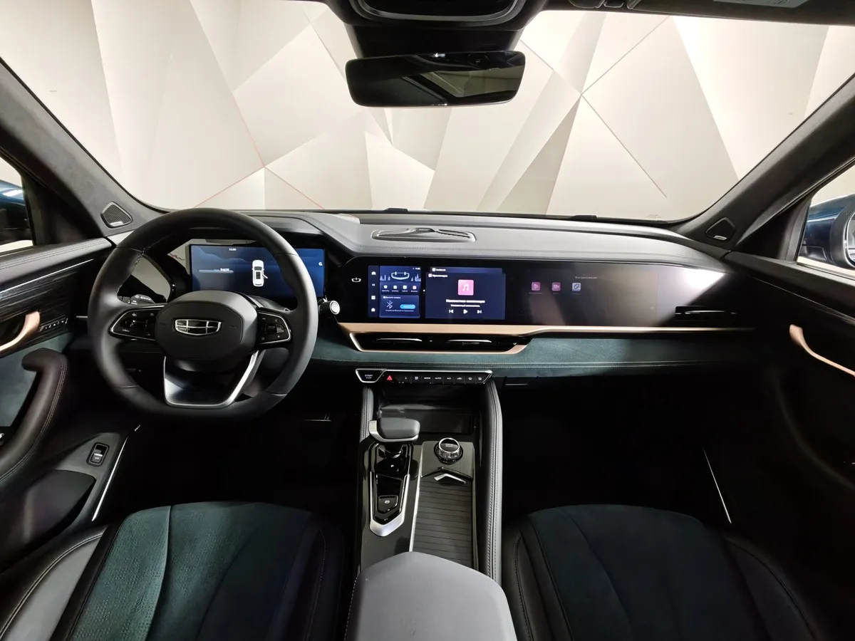 Geely Monjaro 2.0T 8AT 4WD (238 л.с.) Exclusive LE Синий в АВИЛОН. Слайд №14