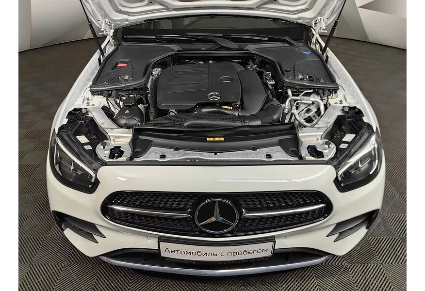 Mercedes-Benz E-Класс E 200 4MATIC 9G-TRONIC (184 л.с.) Exclusive Белый в АВИЛОН. Слайд №11