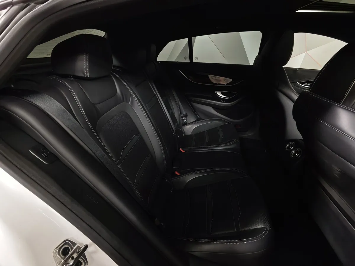 Mercedes-Benz AMG GT 43 4MATIC SPEEDSHIFT TCT 9G (367 л.с.) Особая серия Белый в АВИЛОН. Слайд №16