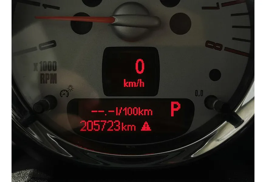 АВИЛОН - MINI Clubman 2.0 AT (192 л.с.) Коричневый - slide 10