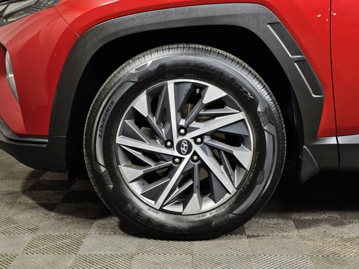Hyundai Tucson 2.0 AT 4WD (142 л.с.) Красный в АВИЛОН. Слайд №9