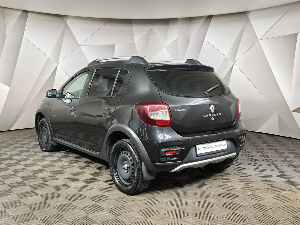 Renault Sandero 1.6 MT (82 л.с.) Stepway Life Черный в АВИЛОН. Слайд №4