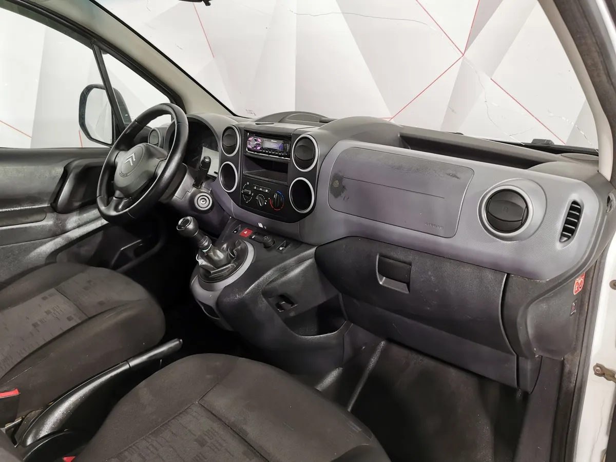 Citroen Berlingo 1.6 HDi MT (90 л.с.) Белый в АВИЛОН. Слайд №10