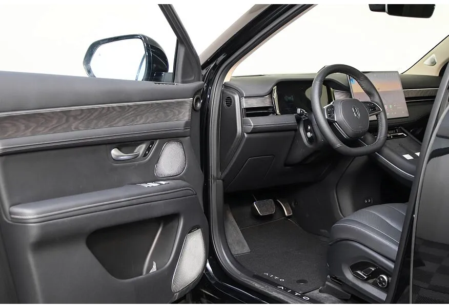 АВИЛОН - AITO M7 1.5 AT AWD (449 л.с.) Luxury Черный - slide 9