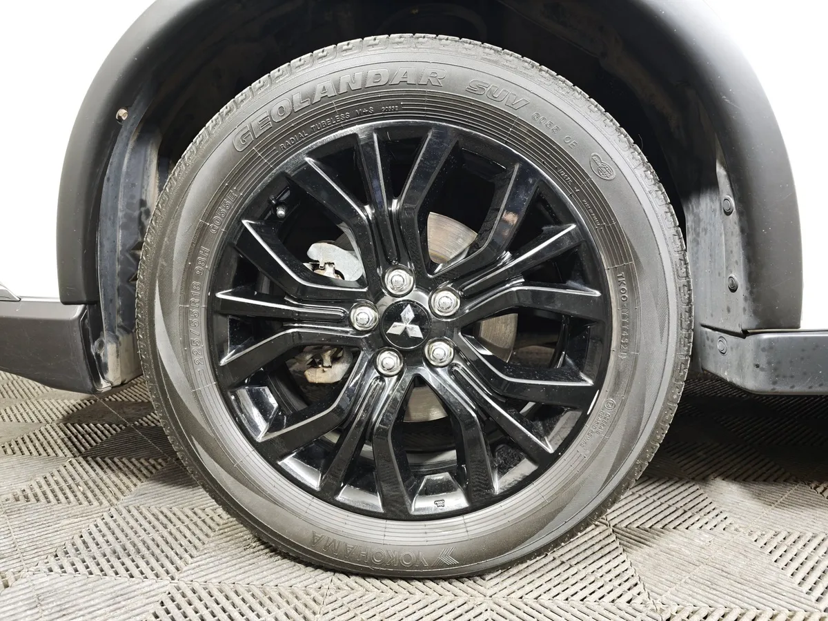 Mitsubishi Outlander 2.0 MIVEC CVT 4WD (146 л.с.) Instyle Комбинированный в АВИЛОН. Слайд №9